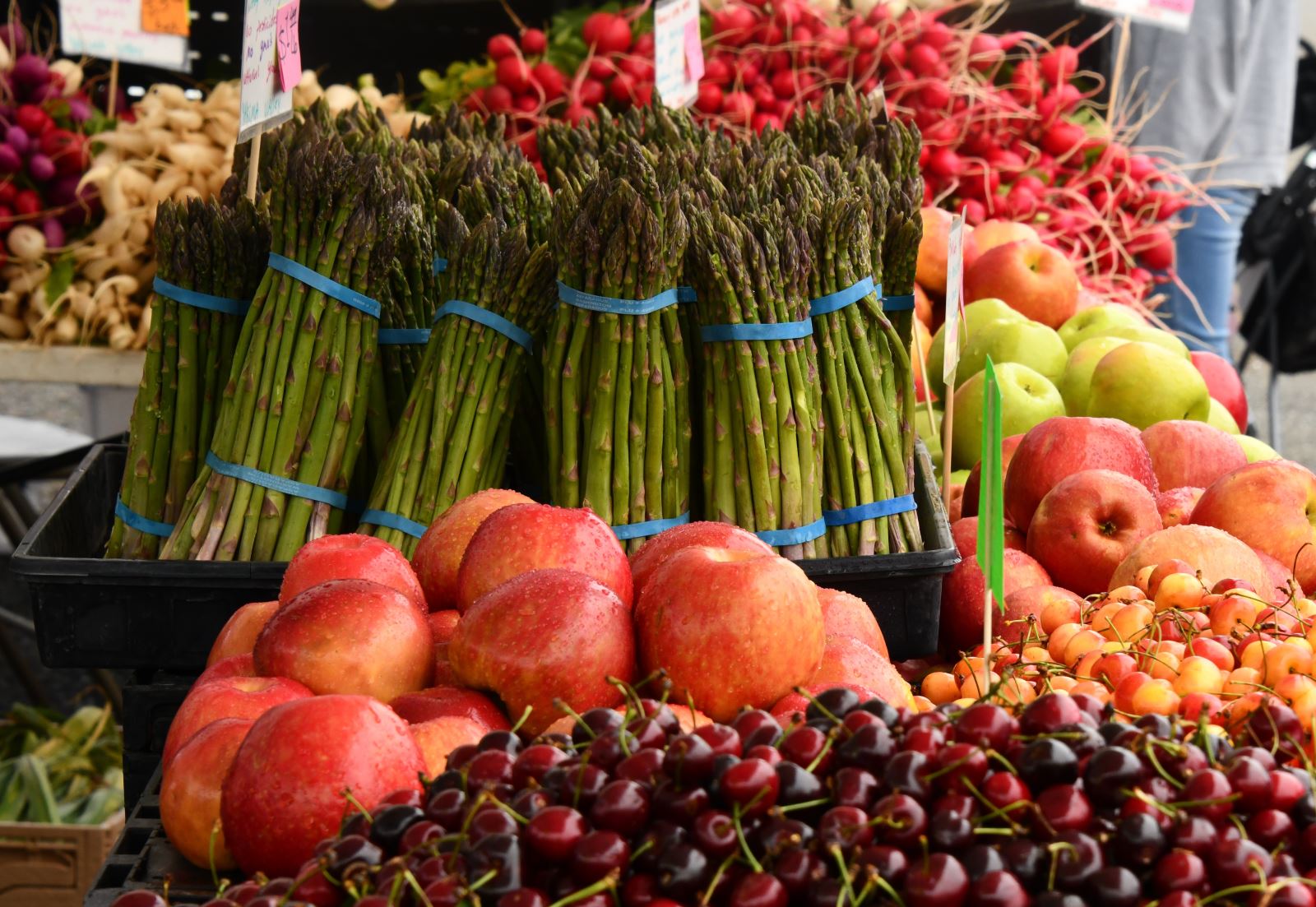 Outdoor Market stand with fruits and vegtables