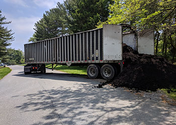 leafgro-delivery-truck