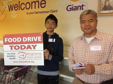 volunteers staffing Manna Food Drive at Giant